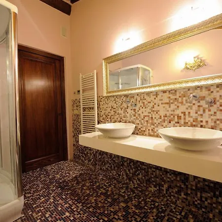 Fonte Sant'angelo Sleeps 14 Pool Air Con Wifi *